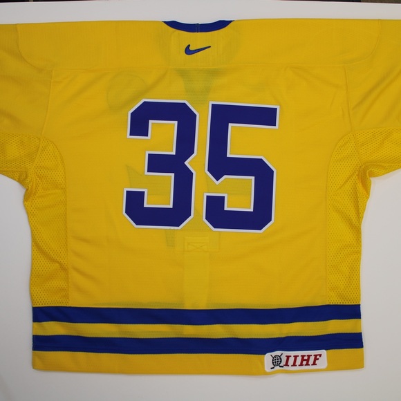 Team Sweden Sverige Yellow #35 IIHF game worn Nike 58G $250 - Picture 4 of 6